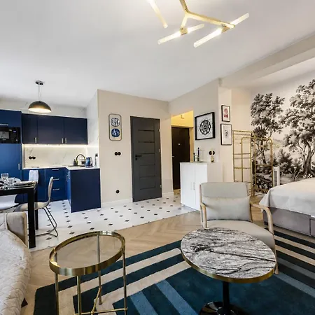 Apartment Muranow - Old Town & Metro - By Rentujemy